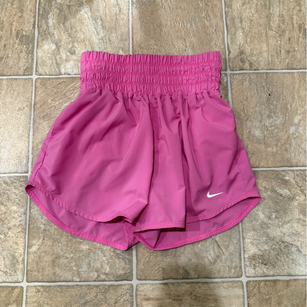 Nike Women's Vibrant Pink Strapless Crop Top